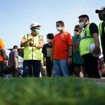 Gubernur DKI Jakarta Anies Baswedan mendapat apresiasi dari Persija Jakarta atas peresmian 2 lapangan latihan Jakarta Internasional Stadium (JIS), Senin 28 Desember 2020. (foto persija.id)