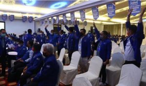 Peserta KLB Berontak, Moeldoko cs cuma bayar Rp 5 juta dari janji Rp 100 Juta. Nazaruddin turun tangan. (Foto Gelora.co)