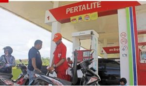 Pertamina Terapkan Pertalite Harga Khusus pada 16 SPBU di Kota Banjarmasin. ilustrasi. (CNNIndonesia)