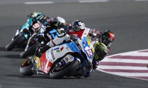 Pembalap Pertamina Mandalika SAG Racing Team belum bisa bersaing di sesi latihan bebas FP2 Moto2 Spanyol, Jumat (3042021). (CNNINdonesia)