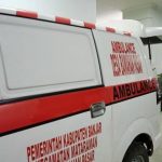 Mobil ambulans yang membawa jenazah korban