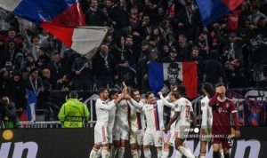 Pemain depan Lyon Aljazair Islam Slimani