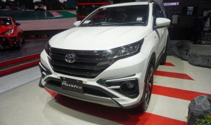 Toyota Rush(Toyota )