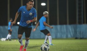 Penyerang timnas Indonesia Egy Maulana Vikri beraksi pada sesi latihan jelang laga playoff Kualifikasi Piala Asia 2023 di Buriram
