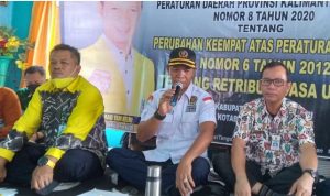 Anggota DPRD Kalsel Muhammad Yani Helmi saat sosialisasi Perda di Kacamatan Rampa, Kabupaten Kotabaru, Sabtu (2912022). (Humas DPRD Kalsel).