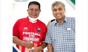 Gubernur Kalsel H Sahbirin dan Direktur Utama Bank Kalsel Hanawijaya. (dok.Bank Kalsel)