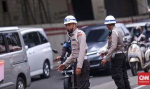 Warga seragam satpam akan kembali diubah lantaran dinilai terlalu mirip