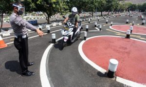 begini-ujian-praktek-pembuatan-sim-