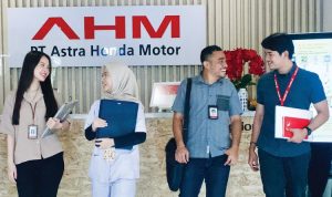Ilustrasi pegawai Astra Honda Motor.(astra-honda.com)