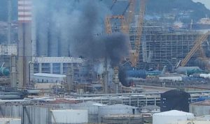 Kilang minyak milik Pertamina di Balikpapan, Kalimantan Timur, mengalami kebakaran pada Minggu