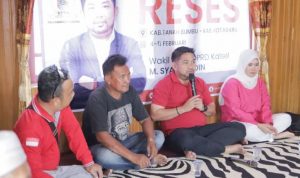 Wakil Ketua DPRD Kalsel M Syaripuddin atau Bang Dhin melaksanakan reses menyerap aspirasi masyarakat di Kabupaten Tanah Bumbu dan Kotabaru. (foto Humas DPRD Kalsel)