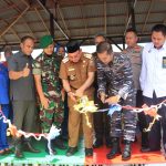 Desa Sarang Tiung Kecamatan Pulau Laut Sigam menyandang status baru sebagai Kampung Bahari Nusantara (KBN), setelah diresmikan oleh Bupati Kotabaru H. Sayed Jafar Al Idrus, SH, Senin (15/05/23). (Kalimantanlive.com/Siti Rahmah)