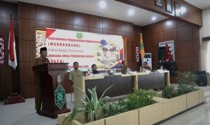 Wakil Bupati Kapuas HM Nafiah Ibnor saat sambutan sekaligus membuka Musrenbang RKPD Tahun 2024 Senin (2032023)