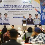 Wali Kota Banjarmasin, Ibnu Sina dalam kegiatan sosialisasi dan evaluasi penerapan pelayanan E-Parkir yang berlangsung di Hotel Rattan In, Kamis (25/5/23). (Kalimantanlive.com/Ilham)