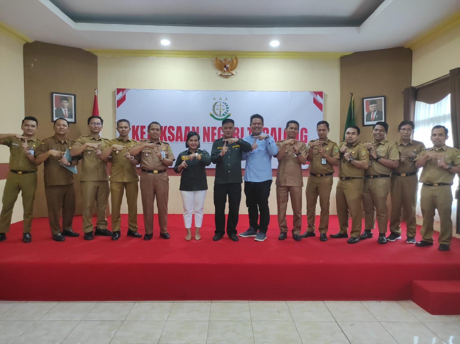 Kejaksaan Negeri (Kejari) Tabalong mensosialisasikan pendampingan hukum terkait pelaksanaan program pemerintah dan pembangunan di setiap wilayah kecamatan. (Kalimantanlive.com)