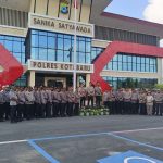 Polres Kotabaru Polda Kalimantan Selatan, menggelar Upacara serah terima jabatan (Sertijab) waka Polres, Kabagops, Kasat Reskrim, Kasat Intelkam, Kasat Lantas, Kapolsek Kelumpang Tengah, Kapolsek Pulau Laut Utara dan Kapolsek Pulau Sembilan. Selasa (23/5/23) (Kalimantanlive.com/Siti Rahmah)