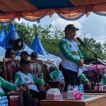 Pembukaan Kejurnas Motoprix Region C 2023 dibuka oleh Bupati Tabalong, Anang Syakhfiani diwakili Asisten Perekonomian dan Pembangunan Tabalong Setda setempat, Norzain A Yani di Sirkuit Marido Tabalong, Minggu (21/05/2023). (Kalimantanlive.com)