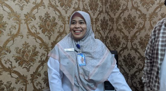 Direktur RSUD H Badaruddin Kasim Tanjung, Mastur Kurniawan melalui Dokter Poli MCU, dr Hj Tifa Lindasari (Kalimantanlive.com.A Hidayat)