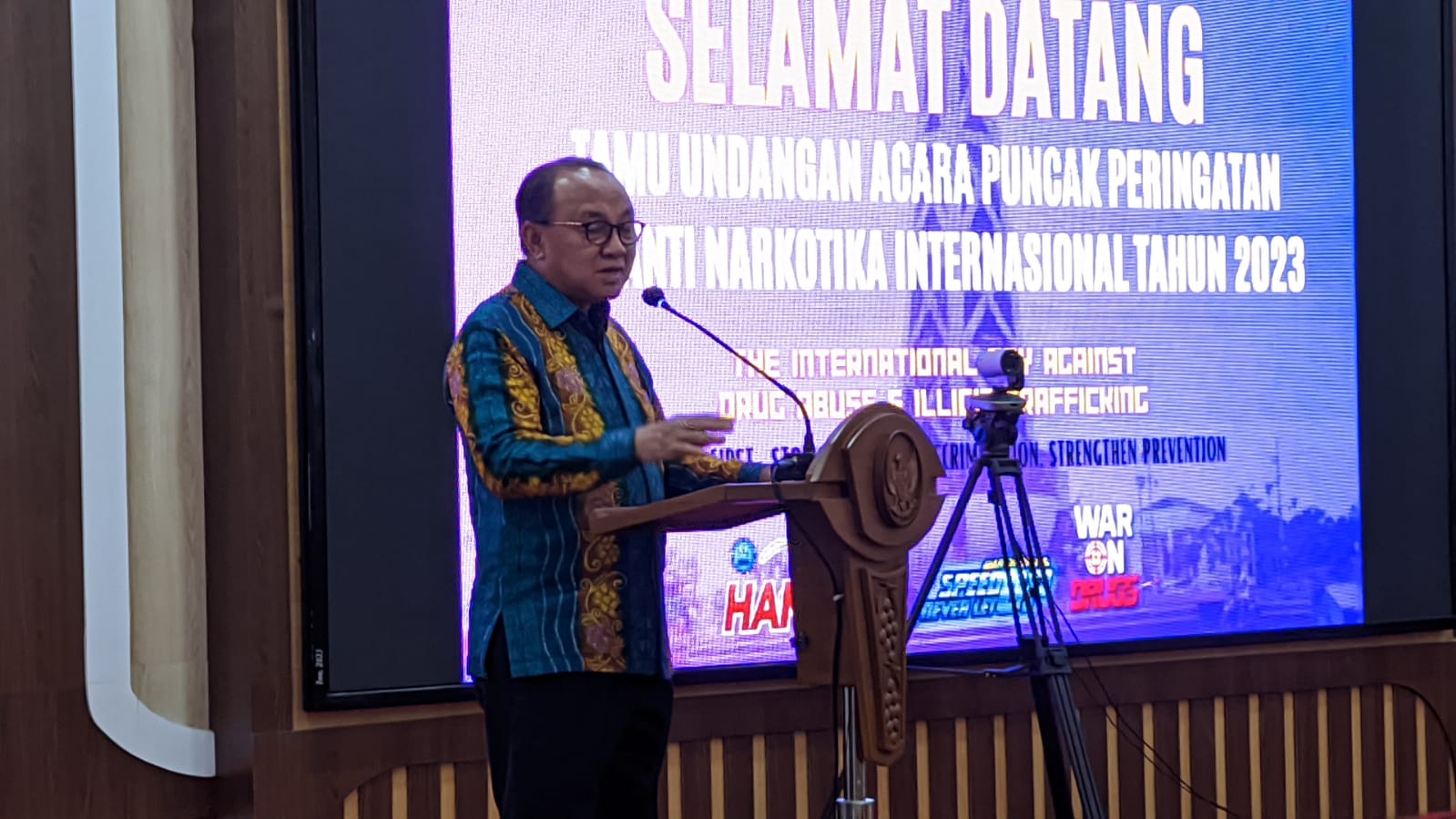 Bupati Anang saat menghadiri puncak peringatan hari anti narkoba internasional 2023 di Wisma Tamu Bersinar, Senin (26/06/2023) malam (Kalimantanlive.com/ A Hidayat)