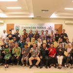 Bupati Tanah Bumbu Abah Zairullah Azhar melalui Kepala Dinas Pemberdayaan Masyarakat dan Desa ( DPMD ) Samsir menutup secara resmi Bimbingan Teknis (Bimtek) Tata Cara Pelaporan Keuangan Desa se-Kecamatan Satui, Selasa (13/6/2023). (Kalimantanlive.com/Desy).