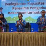 Wakil Wali Kota (Wawali) Banjarmasin, Arifin Noor membuka kegiatan Peningkatan Kapasitas ASN/Petugas Penerima Pengaduan Kasus Kekerasan terhadap Perempuan, berlangsung di Ballroom Hotel Rodhita Banjarmasin, Senin (19/06/23). (Kalimantanlive.com/Ilham)