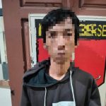 AH (32) warga Desa Sungai Buluh, Kecamatan Kelua, Tabalong ditangkap polisi saat antarkan pesanan obat terlarang (Foto Humas Polres Tabalong)