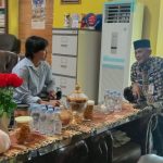 Kedatangan dua orang dari perwakilan PT Pelsart Tambang Kencana Sungai Durian, di kantor Bapenda Kotabaru disambut langsung Kepala Badan Pendapatan Daerah kabupaten setempat (Kalimantanlive.comSiti Rahmah)