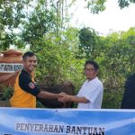 Momentum Idul Adha 1444 ditandai dengan penyerahan bantuan satu ekor sapi kurban dari PT ITP (Indocement Tunggal Prakarsa) Tarjun kepada PWI Kotabaru. (Kalimantanlive.com/Siti Rahmah).