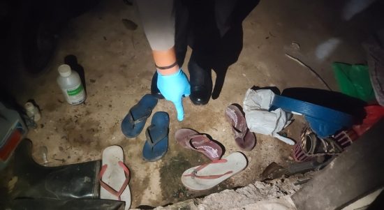 Seorang ibu rumah tangga di Desa Bumi Asih, Kecamatan Kelumpang Selatan, Kotabaru meninggal dunia diduga bunuh diri dengan cara minum racun pembasmi rumput. (Kalimantanlive.com/Siti Rahmah