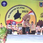 Gubernur Kalimantan Selatan, Sahbirin Noor bersama dengan Sekretaris Jenderal Kwartir Nasional, Bachtiar Utomo