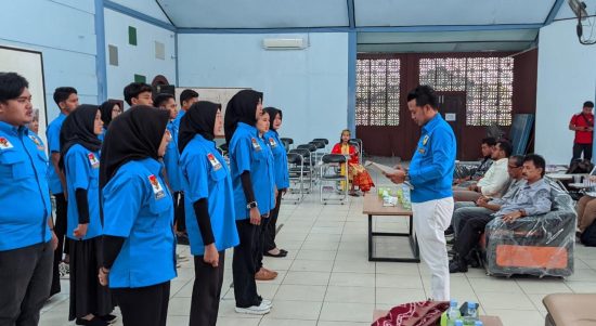 Ketua KNPI Tabalong, Ari Wahyu Utomo saat lantik kepengurusan Komisariat Kampus periode 2022-2024 di Auditorium STIA Tabalong, Jum'at (07/07/2023) (Kalimantanlive.com/ A Hidayat)