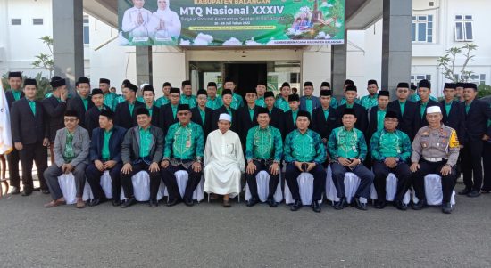 Pemerintah Kabupaten Balangan melepas kontingan Musabaqah Tilawatil Qur’an (MTQ) dalam rangka mengikuti MTQ ke- 34 tingkat provinsi Kalimantan Selatan yang berlangsung pada 20 Juli hingga 28 Juli di Banjarbaru. Kegiatan dilakukan pada Kamis (20/7/2023) di Halaman Kantor Bupati Balangan. (Kalimantanlive.com/Kamil)