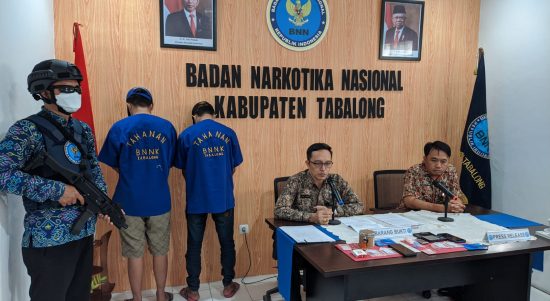 BNNK Tabalong berhasil meringkus dua residivis pengedar gelap narkotika di kabupaten Tabalong (foto : sah/sekata.id)