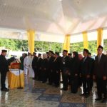 Bupati Kotabaru H.Sayed Jafar,SH lantik pejabat administrator dan Pengawas dilingkup pemerintah Kabupaten Kotabaru sebanyak 26 orang,yang dilaksanakan di Wisata Jetski Teluk Mesjid, Kamis (06/07/2023). (Kalimantanlive.com/Diskominfo Kotabaru)