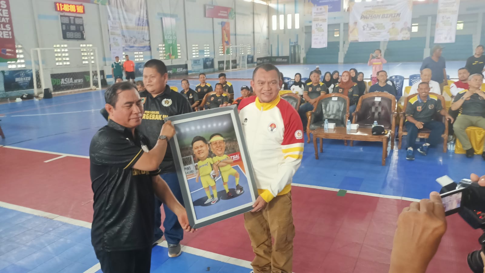 Pekan Olahraga Wartawan Daerah (Porwada) Kalimantan Selatan (Kalsel) untuk memperebutkan Piala Paman Birin 2023, telah resmi dibuka. (Kalimantanlive.com/Ilham).