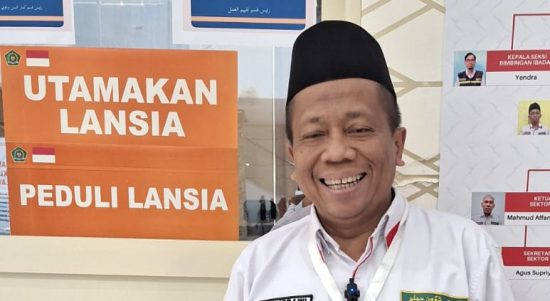 Kepala Seksi Layanan Jemaah Lansia dan Disabilitas Daker Madinah Arif Nurowi (Kalimantanlive.com/Kemenag.co.id)