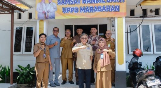 Komisi II DPRD Provinsi Kalimantan Selatan melakukan monitoring Kantor Samsat Unit Pengelolaan Pendapatan Daerah (UPPD) Marabahan di Kabupaten Barito Kuala, Selasa (11/07). (Kalimantanlive.com/prdkalselprov.id