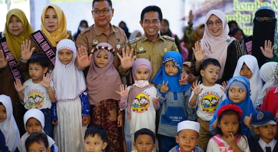 Dalam rangka memperingati Hari Anak Nasional (HAN) tahun 2023, Pemerintah Kota (Pemko) Banjarmasin melaksanakan kegiatan ajang kreatifitas dan gebyar Pendidikan Anak Usia Dini (PAUD), se-Kota Banjarmasin. (Kalimantanlive.com/Ilham)
