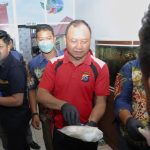 Wakapolresta Banjarmasin, AKBP Pipit Subianto memimpin pemusnahan narkotika jenis sabu dan ekstasi, yang berlangsung di ruangan Satreskoba Polresta Banjarmasin, Jumat (28/7/23) pagi. (Kalimantanlive.com/Ilham)