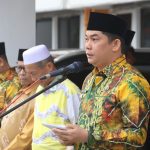 Wakil Bupati Kotabaru Andi Rudi Latif melepas secara langsung 48 orang kafilah untuk mengikuti musabaqah tilawatil quran (MTQ) nasional ke 34 tingkat Provinsi Kalimantan Selatan di Kota Banjarbaru (Kalimantanlive.com/Siti Rahmah)