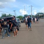 Tiga tim gabungan Polsek Sungai Durian, Polsek Pamukan Barat dan Tim Macan Bamega Polres berhasil mengamankan tiga pelaku yang diduga melakukan pengeroyokan dan pembacokan, Sabtu (26/08/23).