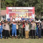 Bupati Tabalong, Anang Syakhfiani memimpin apel siaga bencana kebakaran hutan dan lahan (Karhutla) 2023 di Lapangan Pertamina EP Tanjung, Rabu (09/08/2023). (Kalimantanlive.com/ A Hidayat)