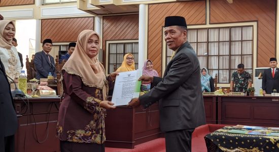 Siti Bariah resmi jadi PAW DPRD Tabalong (Kalimantanlive.com/ A Hidayat)