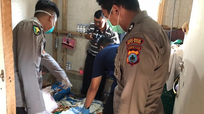 Seorang wanita muda kelahiran kota Banjarmasin yang berprofesi sebagai pembantu rumah tangga di Kotabaru ditemukan sudah tidak bernyawa lagi. (Kalimantanlive.com/Siti Rahmah)