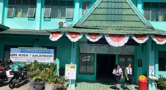 Insiden peristiwa penusukan yang terjadi di salah satu Sekolah Menengah Atas (SMA) Negeri Favorit di Banjarmasin, Senin (1/7/23) kemarin pagi (Kalimantanlive.com/Ilham)