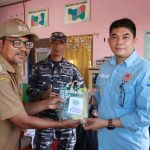 Wakil Bupati Kotabaru Andi Rudi Latif membuka secara resmi turnament volly ball sekecamatan pulau laut tengah Kabupaten Kotabaru yang dipusatkan di Desa Selaru. (Kalimantanlive.com/Diskominfo)