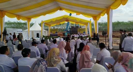 Jelang Ground Breaking Kantor DPRD Kalsel, tamu memenuhi lokasi kegiatan di Kompleks Perkantoran Gubernur Kalsel di Banjarbaru, Rabu (5/6/2024). (Kalimantanlive/Eep)