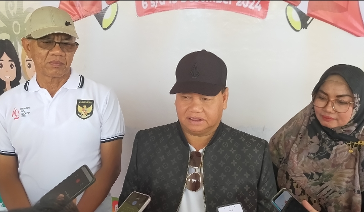 Bupati Kotim H Halikinnor saat memberikan keterangan kepada pers terkait seleksi PPPK Kotim.