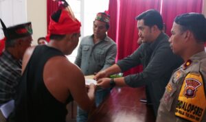 Masyarakat Peduli Demokrasi Datangi Bawaslu Barito Utara