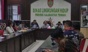 Komisi II Dewan Perwakilan Rakyat Daerah Kabupaten Kotawaringin Timur atau DPRD Kotim, Kamis (6/3/2025) berkunjung ke Kantor Dinas Lingkungan Hidup Kalimantan Tengah atau DLH Kalteng.